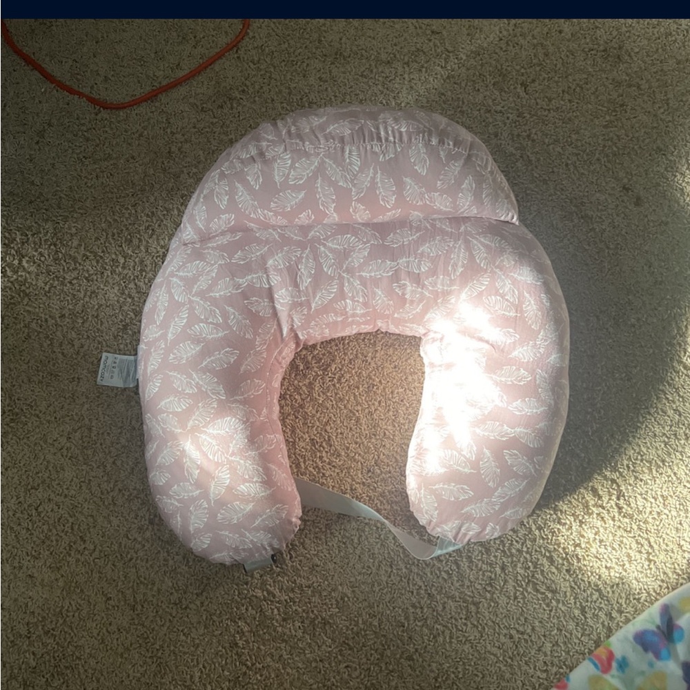 Momcozy breastfeeding pillow